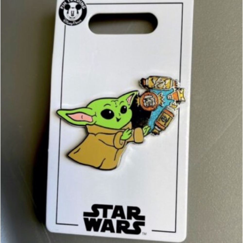 Star Wars Green and Brown Baby Yoda Halloween Candy Pin